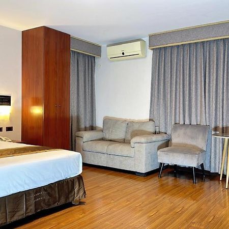 Serenzza Hotel Lima Exteriér fotografie